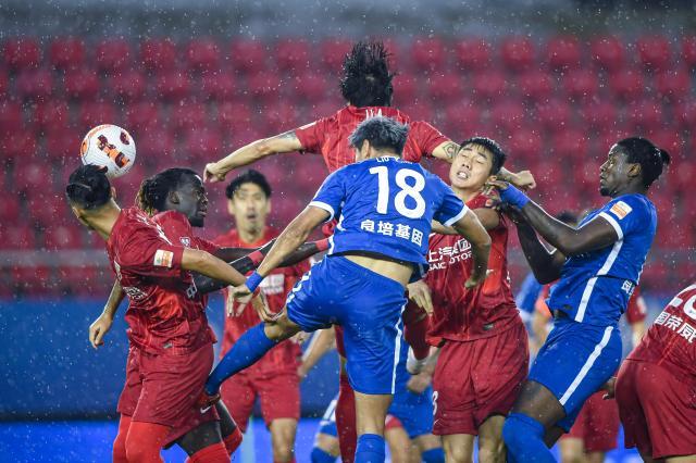 开云体育-进球最多失球最少!“蜷取”海港升班马初露冠军相?